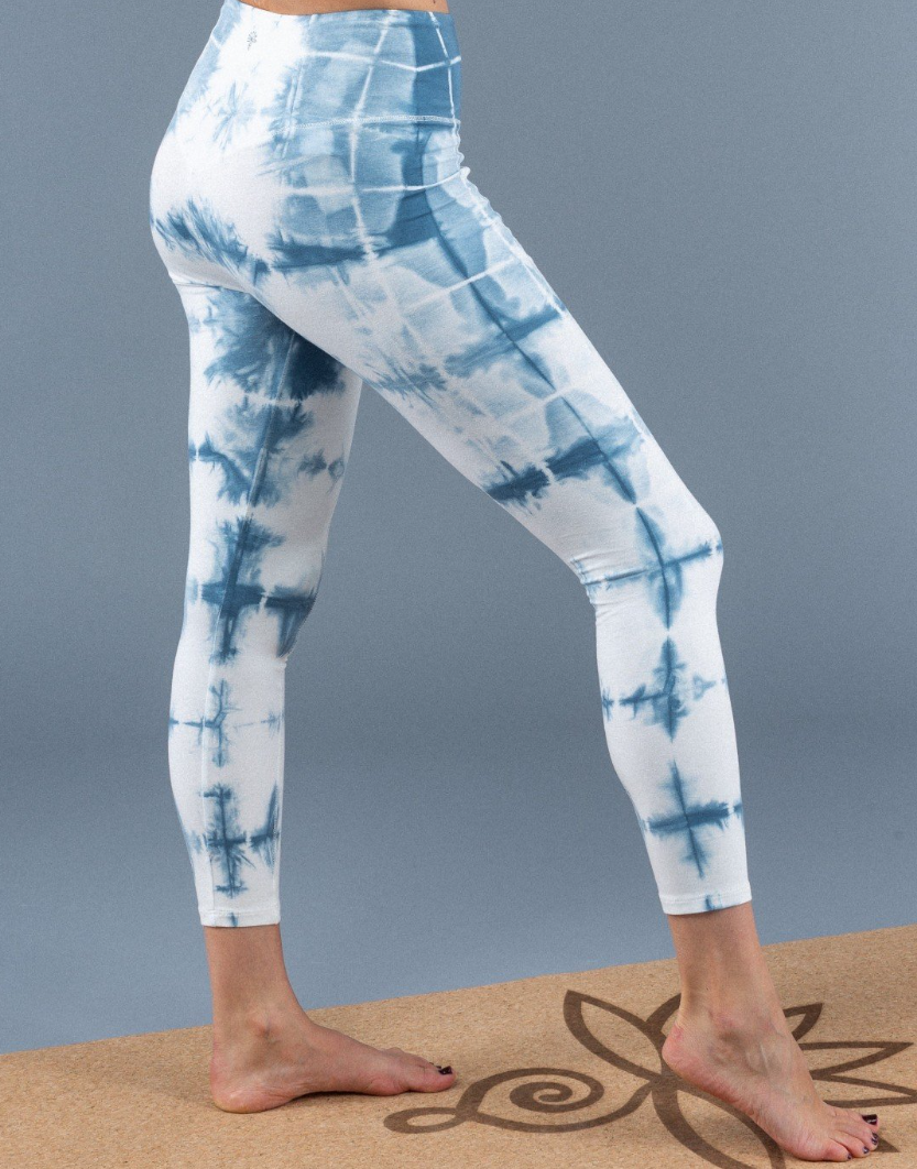 http://shopthecurate.com/cdn/shop/products/Leser-Yoga-Ahimsa-Crop-Top-Bra-Leggings-Pants-Yoga-Apparel-Sustainable-Ethical-Womens-Clothing_Curate-04_d4dca35a-42b7-48e3-82a3-2f4dbcaecf8b.png?v=1657646898