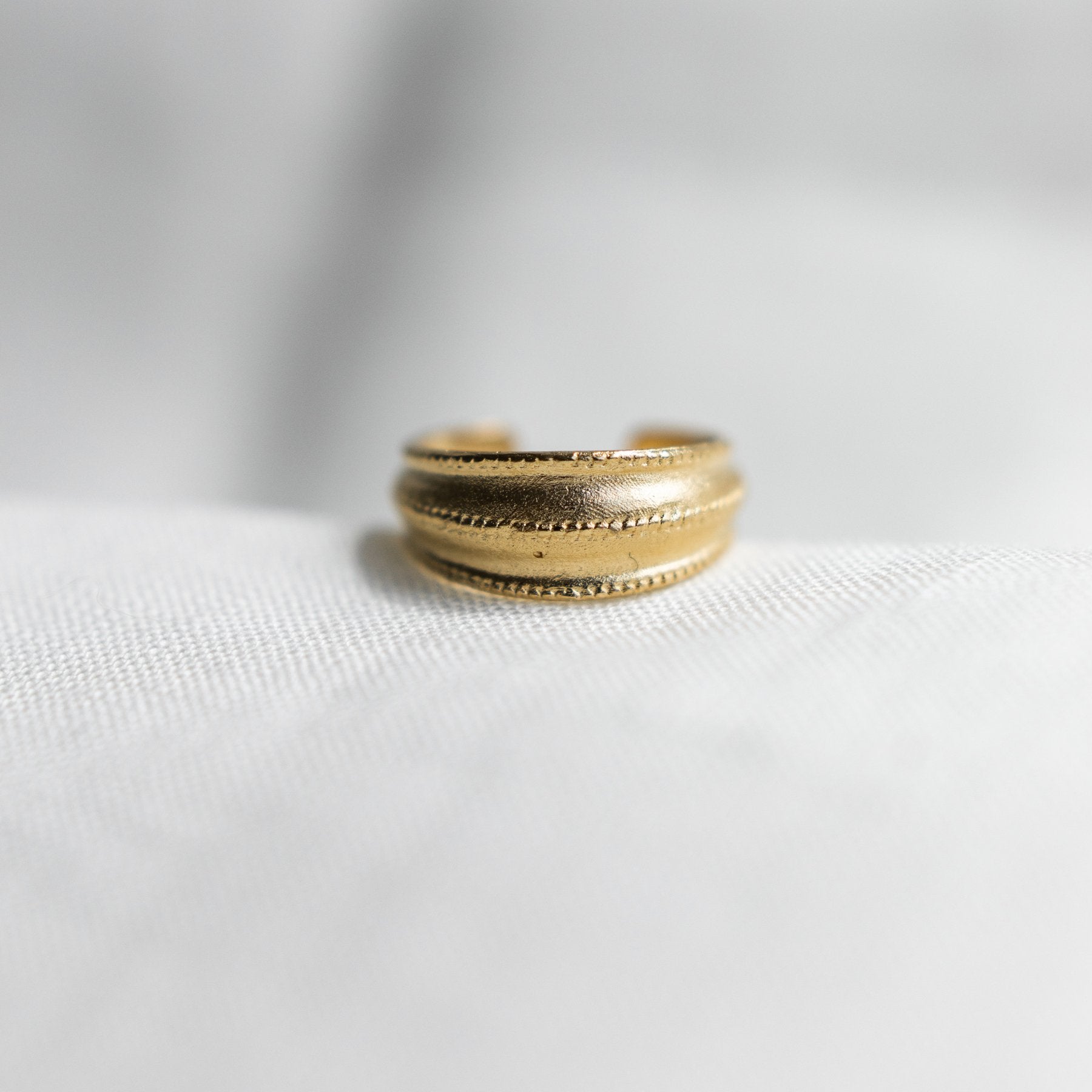 Agape-Studio_Elvire-Ring-Gold-Jewelry-Sustainable-Jewelry_Curate-Shopthecurate