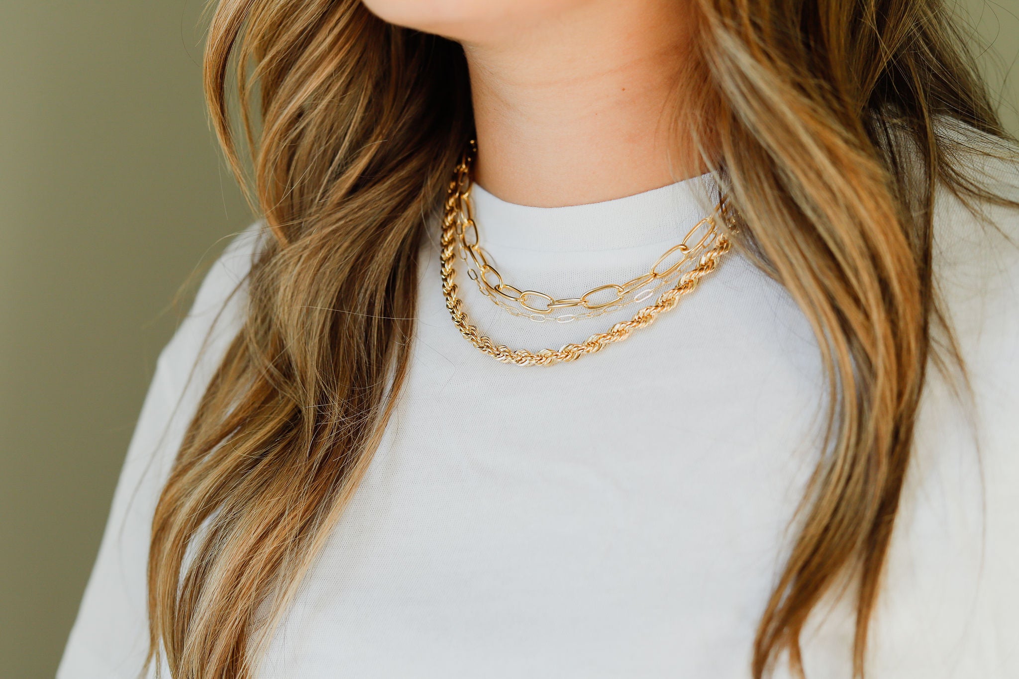 curate, laude the label, sustainable and ethically made womens fashion jewelry, link chain necklace, elongated link necklace, gold necklace, accessory, fashion jewelry, luxury jewelry