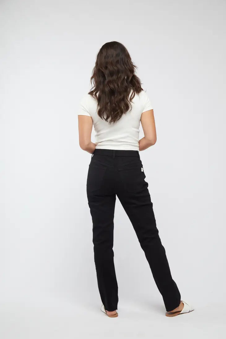 Oliver Logan Crosby Relaxed Jeans